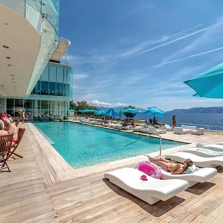 Beautiful In With Sauna, 1 Bedrooms And Swimming Pool * Нови-Винодолски
