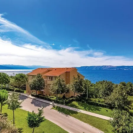 Beautiful In With Sauna, 1 Bedrooms And Swimming Pool *