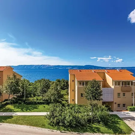 Beautiful In With Sauna, 1 Bedrooms And Swimming Pool Апартаменты