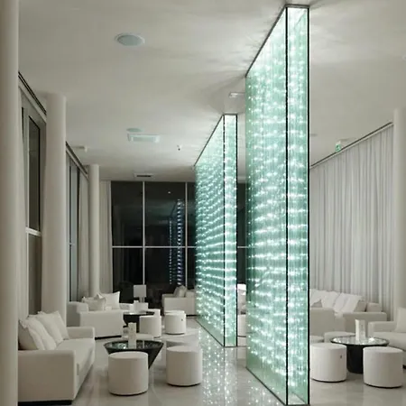 Beautiful In With Sauna, 1 Bedrooms And Swimming Pool Апартаменты *
